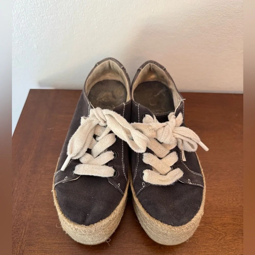 TOMS Womens Cassiah Shoes - Size 7